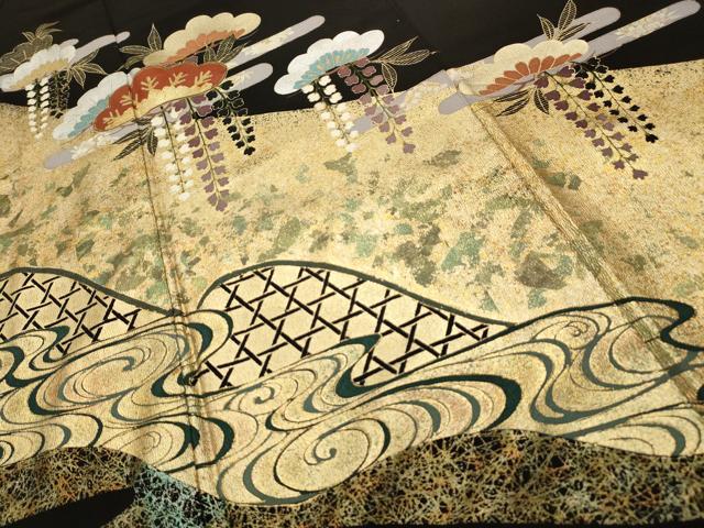 平和屋着物■豪華黒留袖 流水松花文 金銀彩 正絹 逸品 AABK6033sx