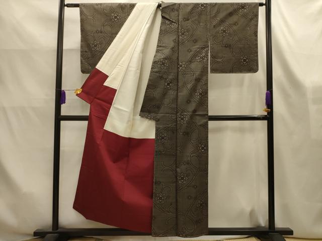 平和屋着物■本場大島紬 7マルキ 花唐草文 反端付き 正絹 逸品 AABK6167sx