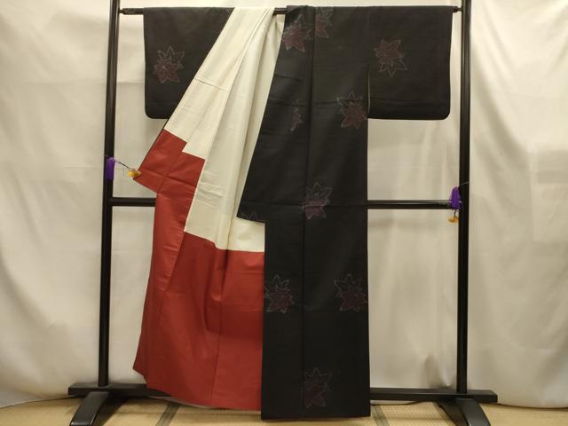 平和屋着物■上質な紬 楓文 黒地 正絹 逸品 AABK6199sx