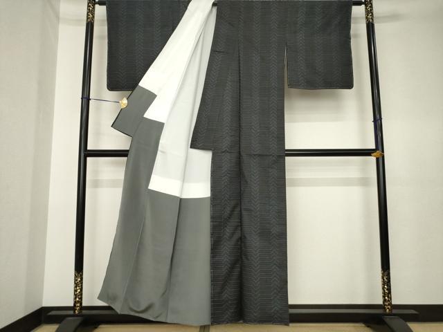 平和屋着物●本場大島紬 7マルキ 幾何学文様 正絹 逸品 AABK6223ck