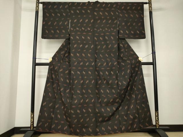 平和屋着物●国指定重要無形文化財 本場久米島紬 手織 正絹 逸品 AABK6319ck