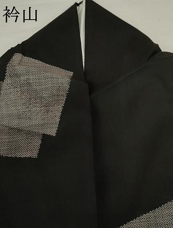 平和屋着物●本場大島紬 9マルキ 地空き 色紙重ね文 黒地 正絹 逸品 AABK6323cs