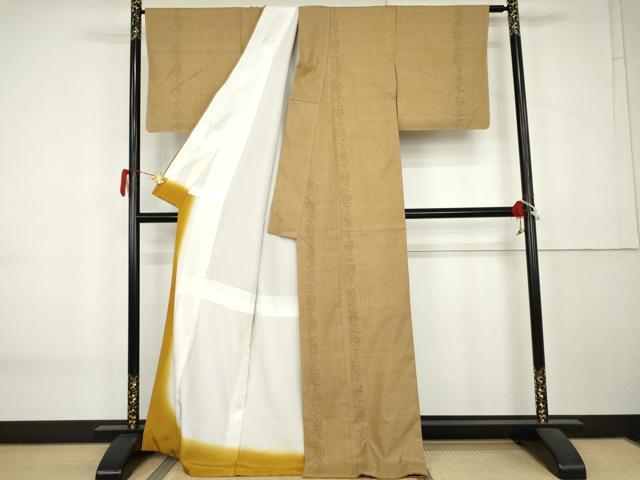 平和屋着物●本場結城紬 重要無形文化財 100亀甲 飛び亀甲 花唐草間道 奥順謹製 証紙付き 正絹 逸品 未使用 AABK6409cs