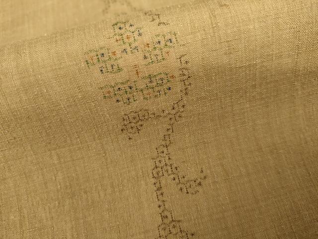 平和屋着物●本場結城紬 重要無形文化財 100亀甲 飛び亀甲 花唐草間道 奥順謹製 証紙付き 正絹 逸品 未使用 AABK6409cs