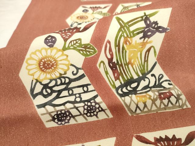 平和屋着物●九寸名古屋帯 紅型 草花文 金通し地 正絹 逸品 AABK6812pf