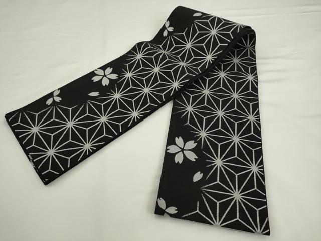 平和屋着物●本場筑前博多織 半幅帯 舞桜文 黒地 正絹 逸品 AABK6916pf