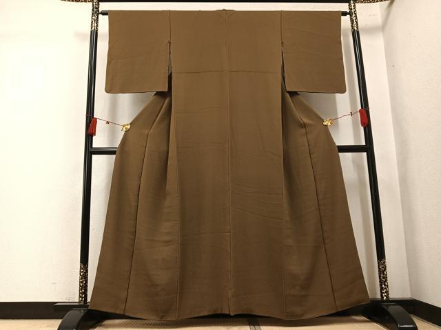 平和屋着物●ファッションデザイナー 花井幸子 色無地 媚茶色 正絹 逸品 AABK7009ph