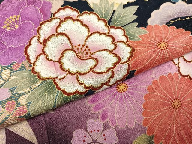 平和屋着物●豪華振袖 刺繍 草花文 暈し染め 金彩 金通し地 正絹 逸品 AABK7058ph