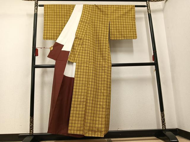 平和屋着物●黄八丈 紬 綾織 格子 正絹 逸品 未使用 AABK7069ph
