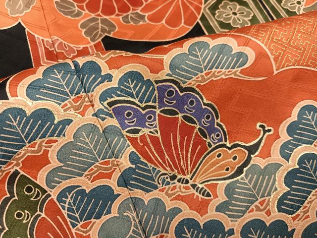 平和屋着物●豪華振袖 駒刺繍 花蝶文 黒地 金彩 正絹 逸品 AABK7091ph