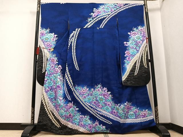 平和屋着物●豪華振袖 絞り 草花文 暈し染め 銀通し地 正絹 逸品 AABK7130ph