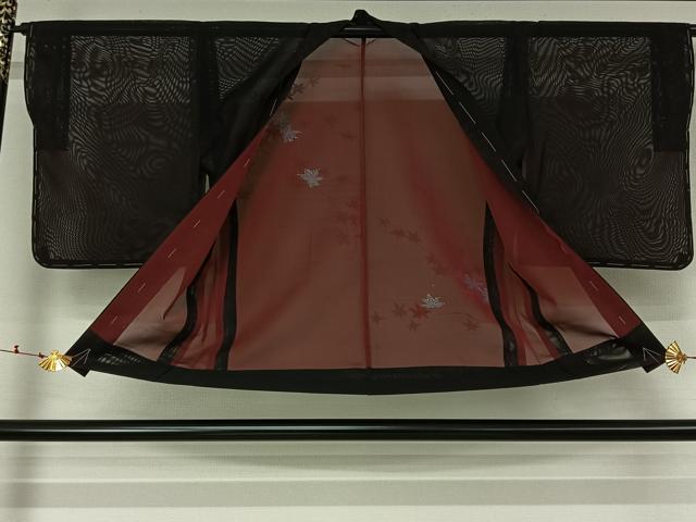 平和屋着物▽羽織 スリーシーズン 春夏秋 塵除け 楓文 黒地 正絹 逸品 AABK7226jh