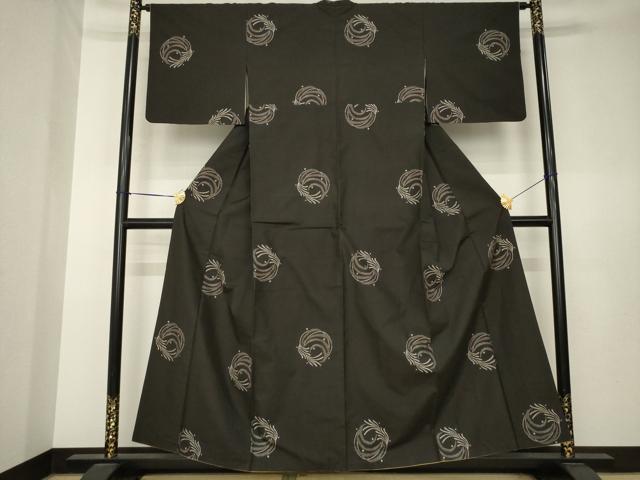 平和屋着物●本場大島紬 7マルキ 総絣 地空き 丸文 正絹 逸品 AABK7396ck