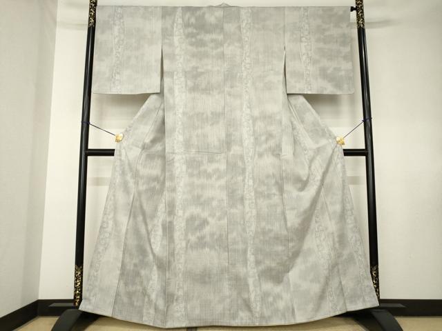 平和屋着物●本場結城紬 重要無形文化財 100亀甲 よろけ立涌花文 正絹 逸品 AABK7441ck