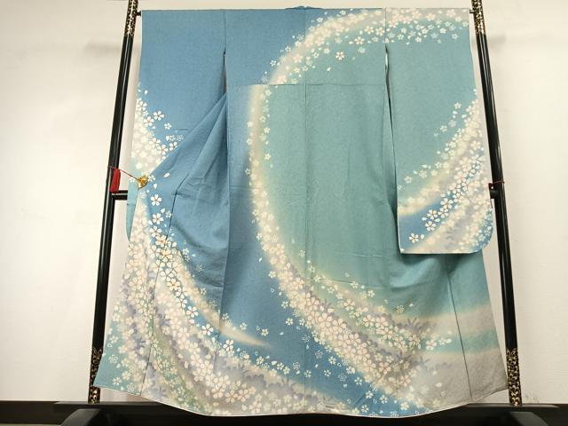 平和屋着物●豪華振袖 駒刺繍 舞桜文 暈し染め 金彩 銀通し地 正絹 逸品 AABK7792fy