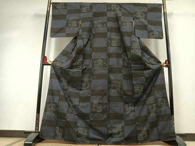 平和屋着物●本場大島紬 9マルキ 貝桶花文 正絹 逸品 AABK8020fy