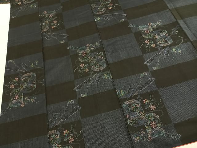 平和屋着物●本場大島紬 9マルキ 貝桶花文 正絹 逸品 AABK8020fy