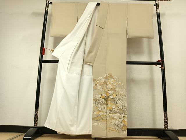 平和屋着物●創業460年・千總 色留袖 駒刺繍 草花文 金彩 正絹 逸品 AABK8076fy