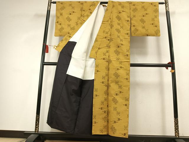 平和屋着物●上質な紬 琉球絣文様 正絹 逸品 AABK8115fy