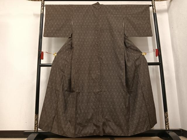平和屋着物●結城紬 小千谷紬 80亀甲 亀甲文 正絹 逸品 AABK8137ph