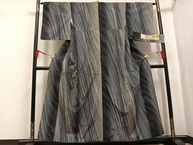 平和屋着物●本場縞大島紬 間道 武島織物謹製 証紙付き 正絹 逸品 AABK8242ph
