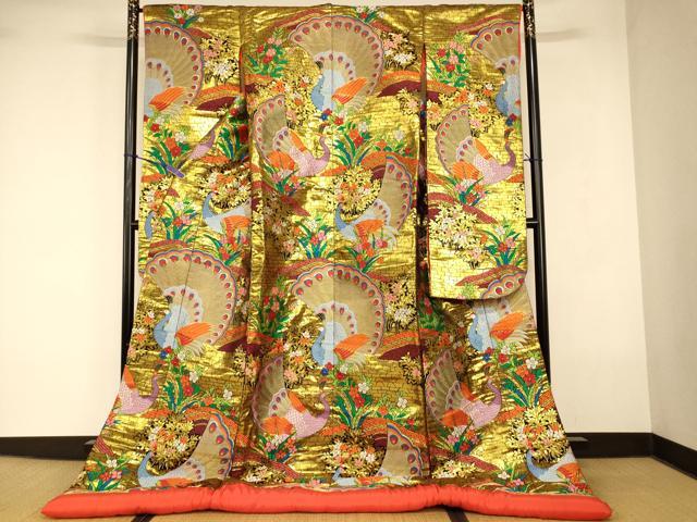 平和屋本店●色打掛 和装 婚礼 結婚式 花嫁 神社挙式 唐織 孔雀草花文 金糸 逸品 AABK8284fw