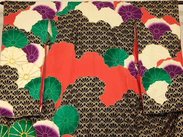 平和屋本店●お引きずり・お引き摺り・引き振袖 和装 結婚式 舞妓 芸妓 芸者 衣装 駒刺繍 舞花雲取り文 黒地 金彩 逸品 AABK8297fw
