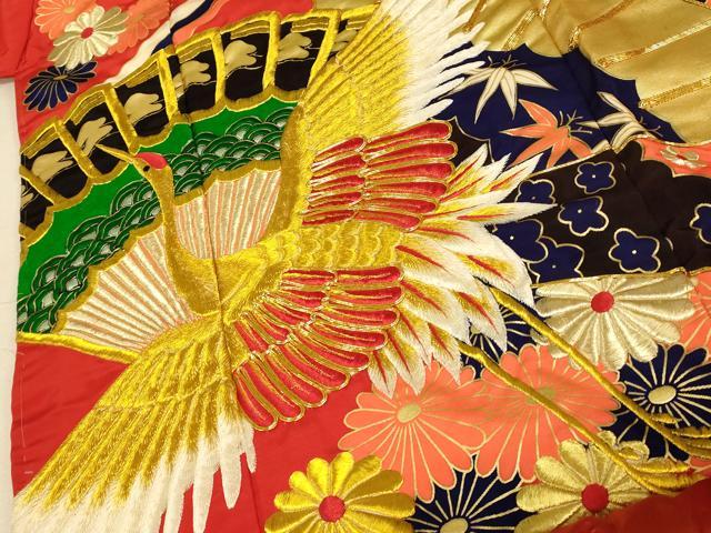 平和屋本店●色打掛 和装 婚礼 結婚式 花嫁 神社挙式 駒刺繍 飛鶴舞花扇子文 金彩 金銀糸 逸品 AABK8341fw