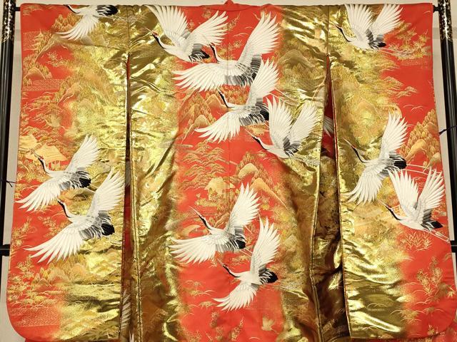 平和屋本店●色打掛 和装 婚礼 結婚式 花嫁 神社挙式 刺繍 飛鶴風景文 暈し染め 金銀糸 金彩 逸品 AABK8361fw