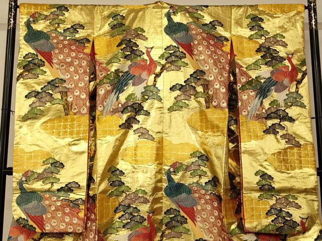 平和屋本店●色打掛 和装 婚礼 結婚式 花嫁 神社挙式 唐織 孔雀雲取り松文 金糸 逸品 AABK8407fw