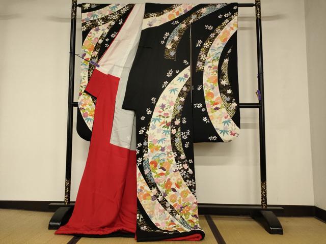 平和屋本店●お引きずり・お引き摺り・引き振袖 和装 結婚式 舞妓 芸妓 芸者 駒刺繍 松竹梅熨斗吉祥文 黒地 金糸 金彩 逸品 AABK8439fw
