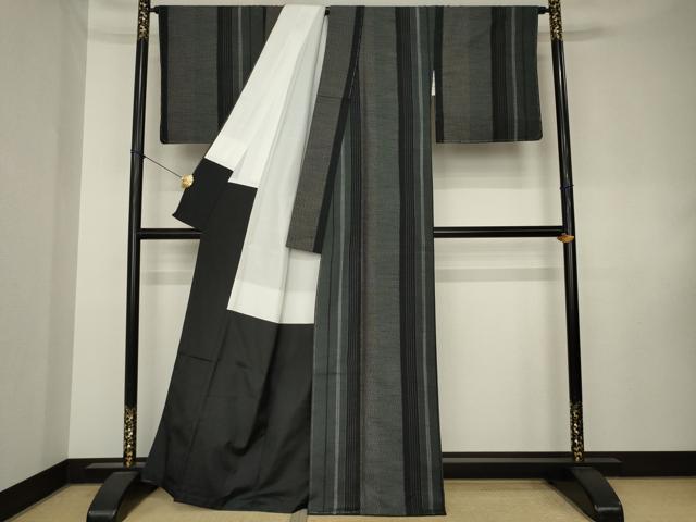 平和屋着物●上質な紬 80亀甲 間道 黒地 正絹 逸品 未使用 AABK8493ck