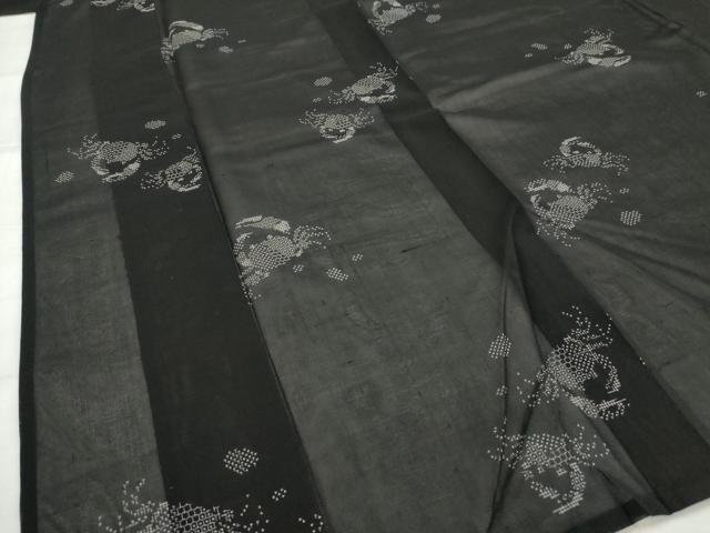 平和屋着物*夏物 本場大島紬 夏大島 120亀甲 蟹 黒地 正絹 逸品 AABK8900st