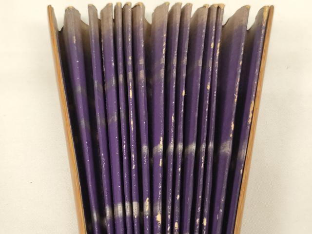 平和屋本店▼喪用中啓 扇子 中陰用 竹白木仕上げ 紫金銀地 霞文 箱付き 法衣 寺院 仏具 仏教 僧侶 神職 装束 AABK9051ja