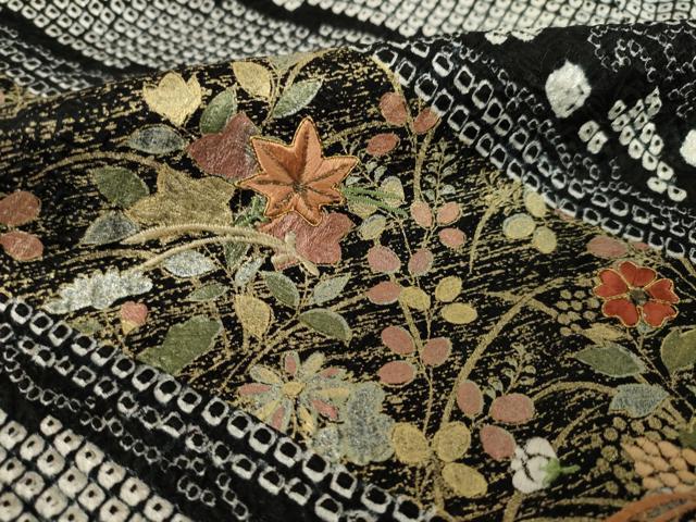 平和屋着物●訪問着 総絞り 刺繍 草花文 黒地 金彩 ますいわ屋扱い 正絹 逸品 AABK9383ck