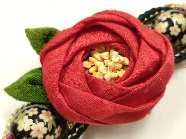 平和屋着物●和装小物 振袖用帯締め 装飾 ちりめん細工 飾り玉 金糸 正絹 逸品 AABK9708ay