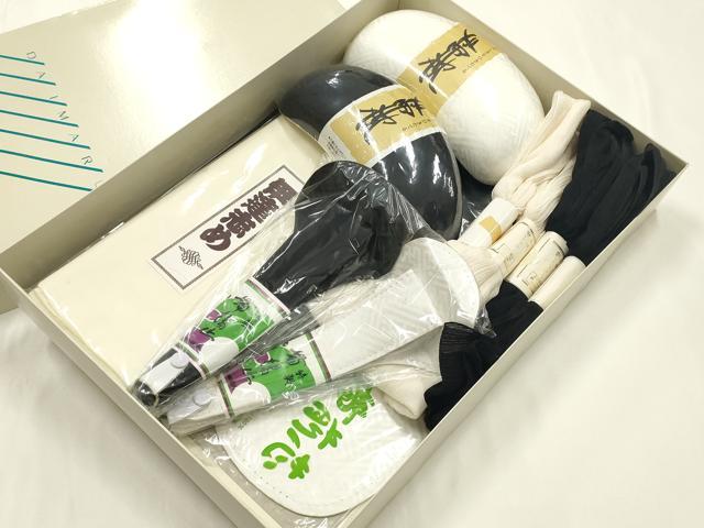 平和屋着物▼和装小物 着付け用品まとめて10点 白・黒 前芯 伊達締め 腰紐 帯枕 帯揚止 逸品 未使用 AABK9741ay