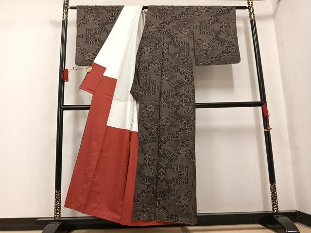 平和屋着物●本場大島紬 7マルキ 吉祥草花文 正絹 逸品 AABK9884ph