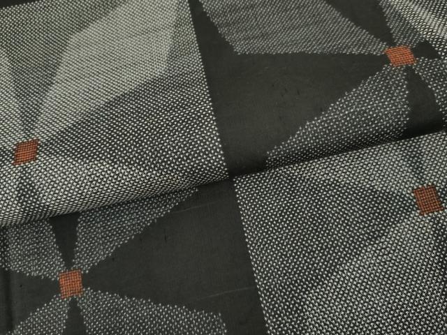 平和屋着物●本場大島紬 7マルキ 市松花文 正絹 逸品 AABL0121cs