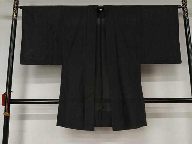平和屋着物▽男性 羽織 スリーシーズン 春夏秋 塵除け 黒地 ロング丈 正絹 逸品 AABL0585jh