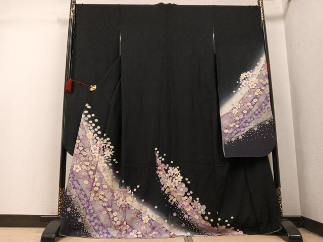 平和屋着物●豪華振袖 舞花文 暈し染め 黒地 金彩 京都きもの友禅扱い 正絹 逸品 AABL0631ph