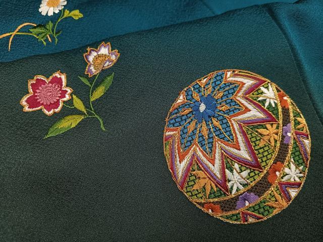 平和屋着物●豪華振袖 総刺繍 駒刺繍 花毬文 暈し染め 金糸 正絹 逸品 AABL0636ph