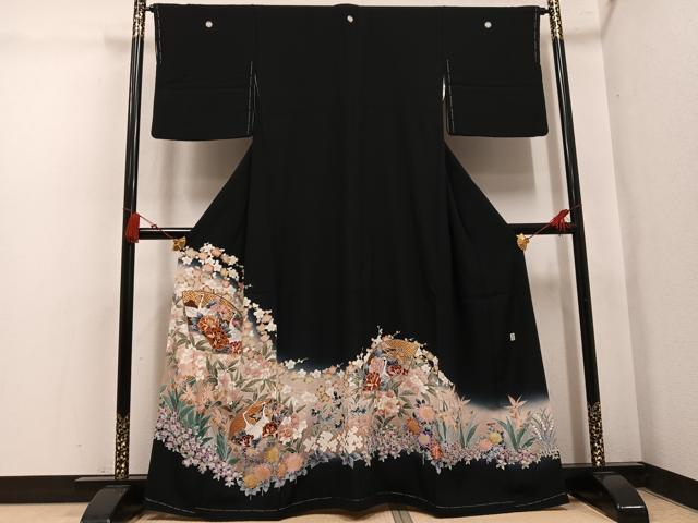 平和屋着物●豪華黒留袖 作家物 駒刺繍 地紙群鶴花文 暈し染め 金彩 正絹 逸品 未使用 AABL0748ph