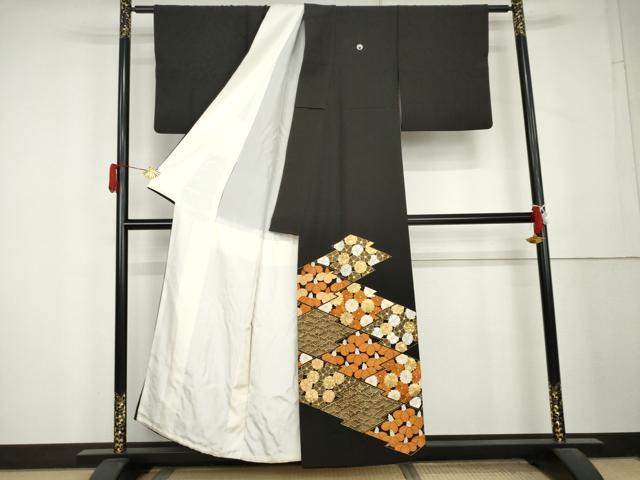 平和屋本店●銀座きしや 黒留袖 総刺繍 駒刺繍 梅松菊桐松皮取文様 金糸 共箱・たとう紙付き 正絹 逸品 AABL1156cs