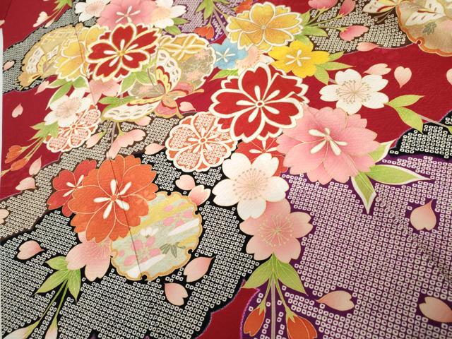 平和屋着物●豪華振袖 駒刺繍 雪輪花蝶文 正絹 逸品 AABL1173cs