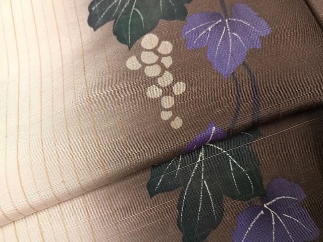 平和屋着物●上質な小紋 紬地 葡萄蔦の葉文 暈し染め 正絹 逸品 AABL1682ph