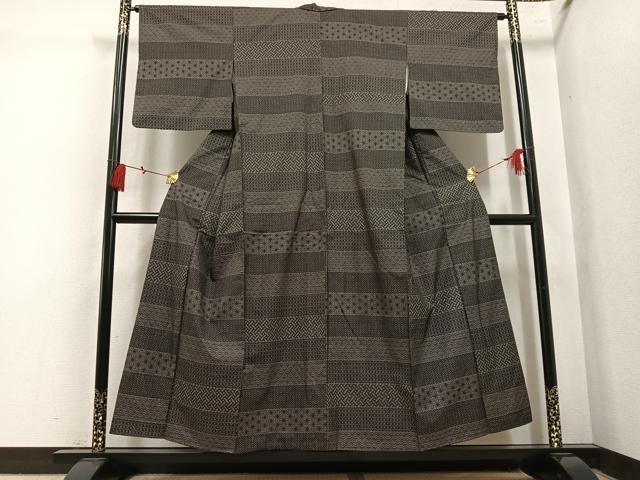 平和屋着物●本場大島紬 9マルキ 吉祥文 正絹 逸品 AABL1716ph