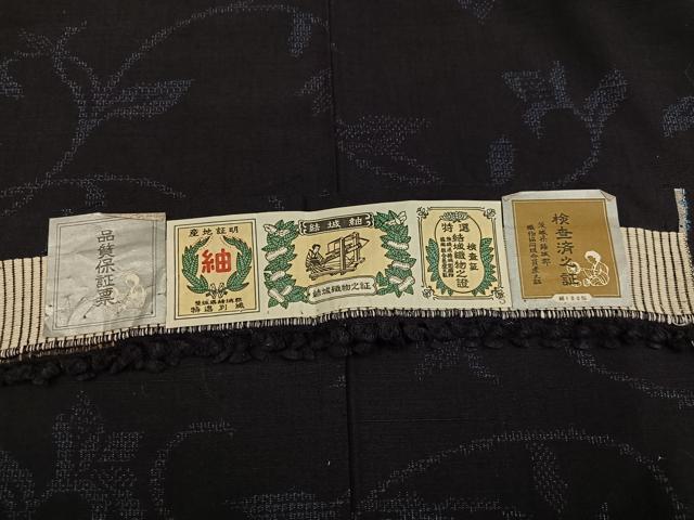 平和屋着物●結城紬 100亀甲 飛び亀甲 花唐草文 証紙付き 正絹 逸品 未使用 AABL1739ph