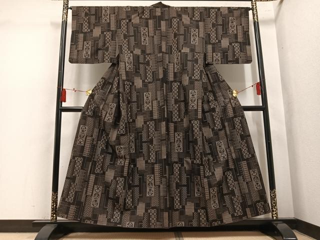 平和屋着物●本場大島紬 9マルキ 松竹梅文 正絹 逸品 AABL1759ph