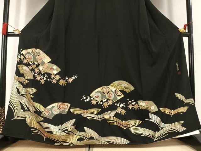 平和屋着物●豪華黒留袖 作家物 駒刺繍 地紙松竹梅図 金彩 正絹 逸品 AABL2920fy